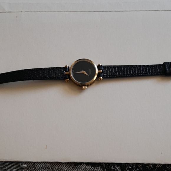 Gucci Watch - Picture 2 of 5